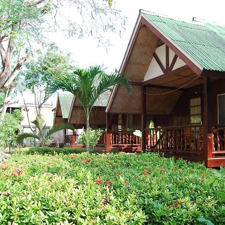 Rose Garden Samui Bungalows Lamai Beach  Quarto foto